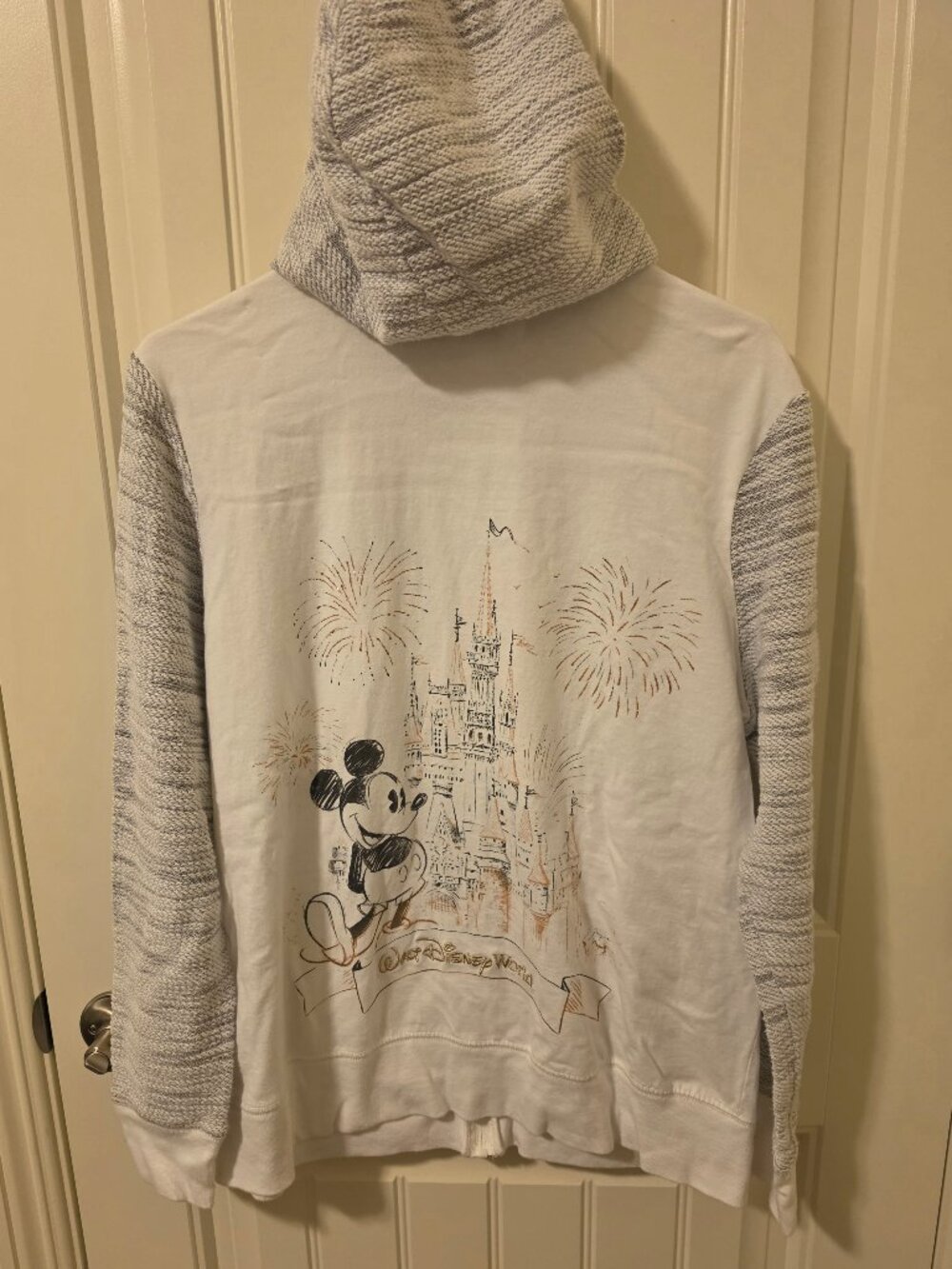 Walt Disney World “Mickey & Cinderella Castle” Zip Hoodie, Women’s XL, like new